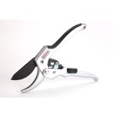 Sécateur à crémaillère